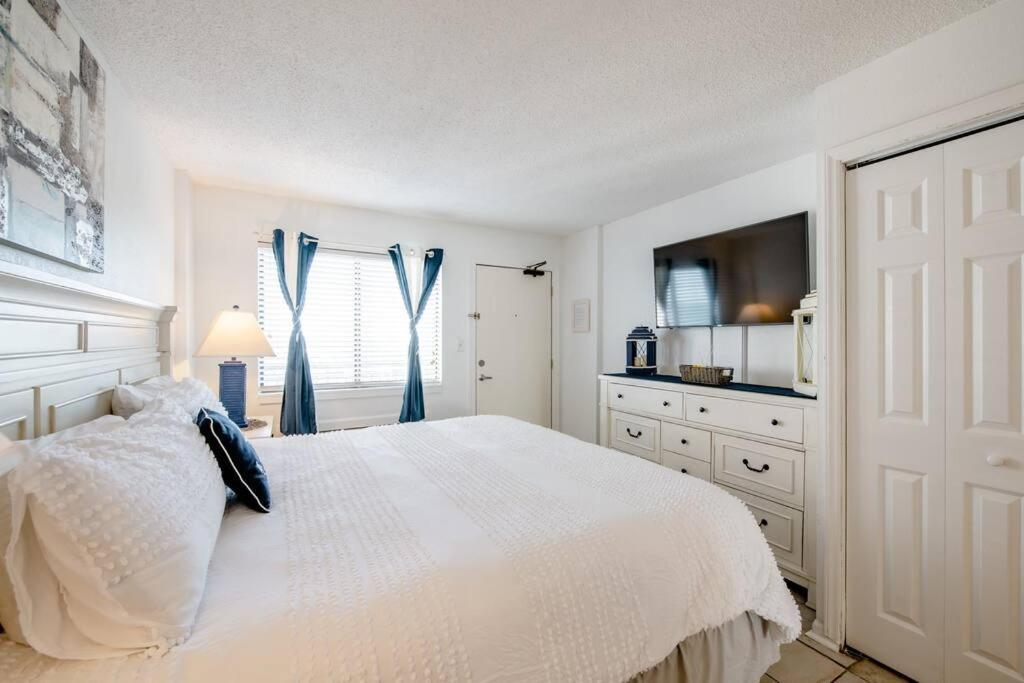 Royal Retreat-Amazing View-King Bed-1 Bedroom-Full Kitchen-Free Parking-Self Check-In Миртл-Бич Экстерьер фото