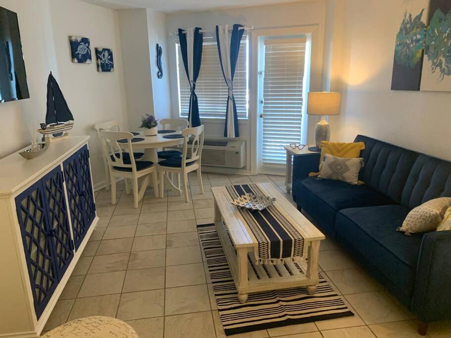 Royal Retreat-Amazing View-King Bed-1 Bedroom-Full Kitchen-Free Parking-Self Check-In Миртл-Бич Экстерьер фото