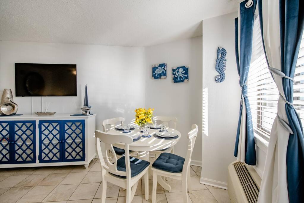 Royal Retreat-Amazing View-King Bed-1 Bedroom-Full Kitchen-Free Parking-Self Check-In Миртл-Бич Экстерьер фото